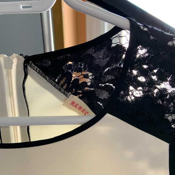 Top- dressy. Stretch cotton and lace small peplum. - Picture 2 of 5